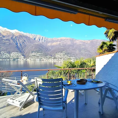 By Maggiore With Mountain Views アパート